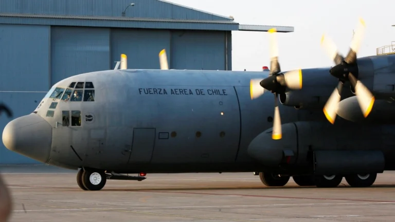 Se acogió la medida cautelar de arraigo nacional para General R por caso de avión Hércules C-130