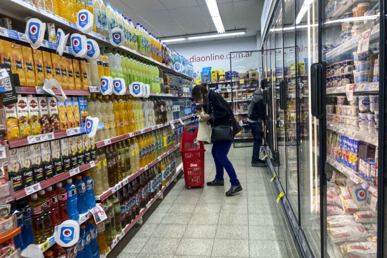 Inflación baja por primera vez en el año con un 0,1% mensual según Índice de Precios al Consumidor