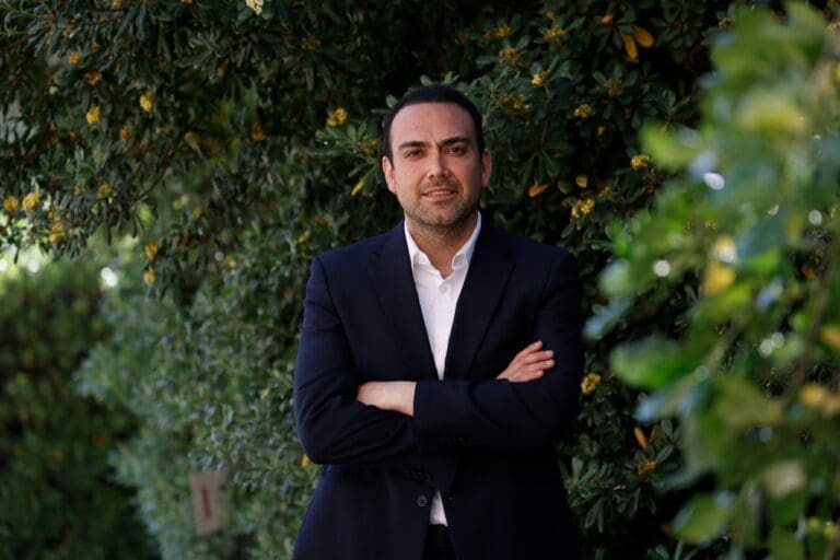 Senador Bianchi presentó propuesta para que clase media pueda acceda a vivienda