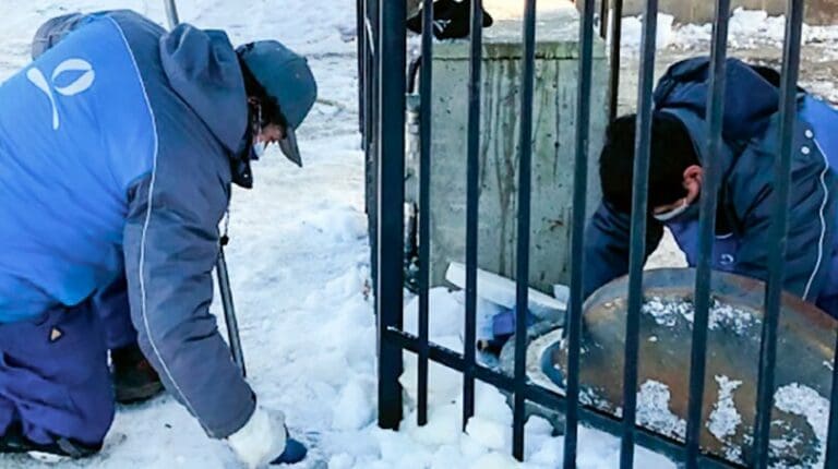 Ola de frío desafía operaciones de Aguas Magallanes: cerca de 4.500 medidores y cañerías rotas en Punta Arenas