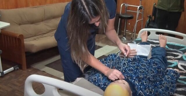 50 mujeres participan en curso de cuidados básicos integrales para personas mayores