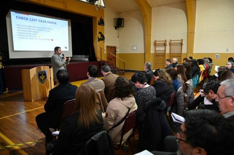 Directivos del SLEP Magallanes evalúan cambio en sistema escolar de Punta Arenas