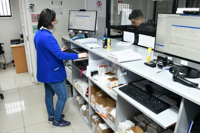 En un 40% ha incrementado el público en las farmacias comunales con la extensión horaria