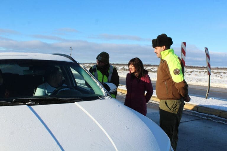 Autoridades de Última Esperanza y Carabineros llaman a la prevención en carreteras invernales