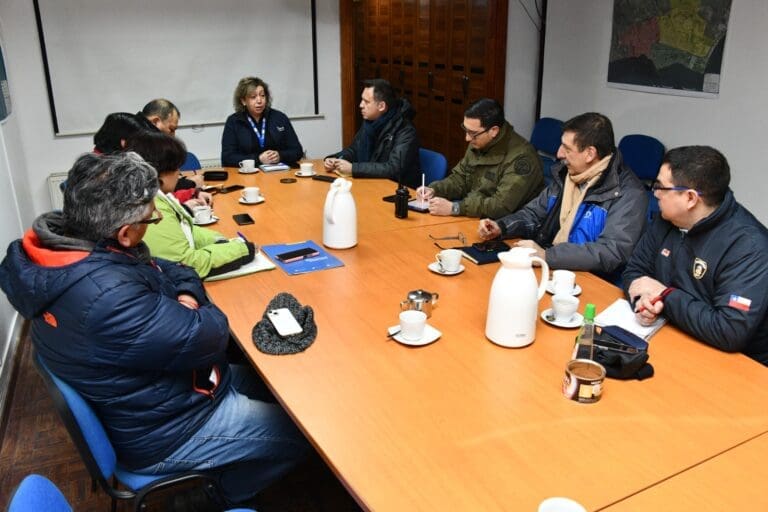 Emergencia climática en Punta Arenas: Municipalidad coordina respuesta ante bajas temperaturas