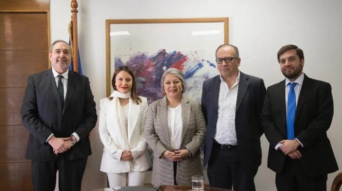 Diputado Bianchi hace propuesta para ampliar subsidio eléctrico a beneficiarios de la PGU