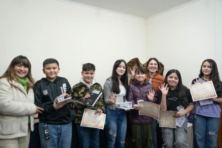 Premian a los ganadores de concursos literarios en Puerto Natales