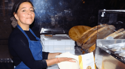 La chilena Daniela Zúñiga se consagra como la mejor pizzera del mundo tras competición en Nápoles