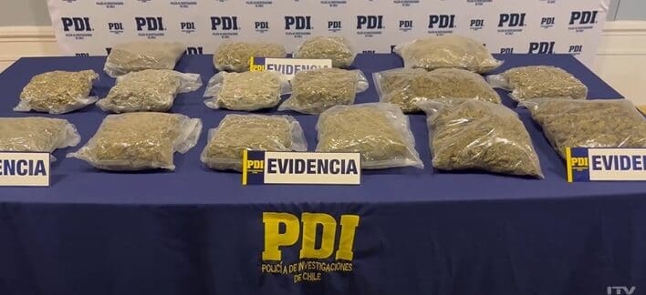 Dos colombianos pasan a control de detención por tráfico de drogas: intentaron ingresar más de 16 kilos de marihuana