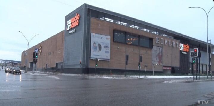 Violenta riña en el Mall Espacio Urbano de Punta Arenas involucró a adolescentes y personal de seguridad
