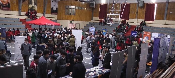 Cerca de 600 estudiantes participaron en Feria Vocacional en Instituto Don Bosco