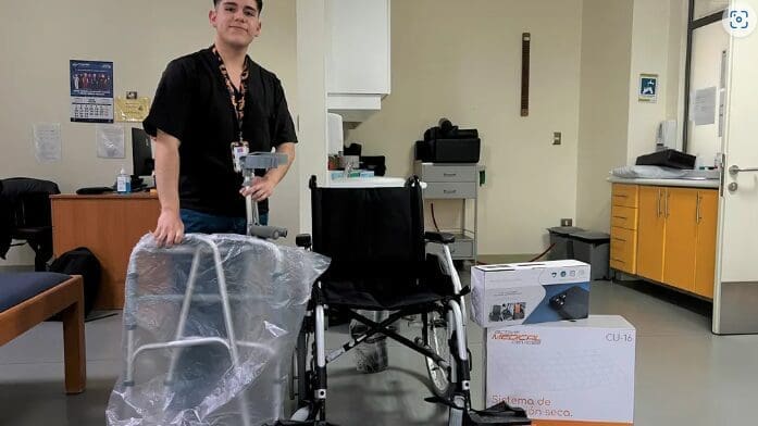 Hospital de Natales entrega ayudas técnicas a adultos mayores