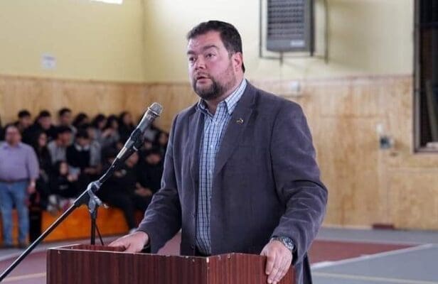 Renunció concejal Guillermo Ruiz Santana en plena sesión ordinaria del concejo municipal