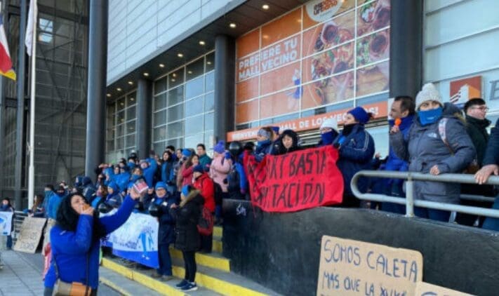 Huelga en Walmart Chile: trabajadores inician movilización nacional por negociación colectiva