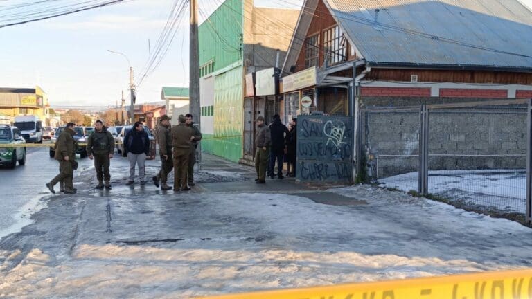 Ciudadano colombiano fallece tras presuntos disparos de Carabineros en incidente de violencia intrafamiliar