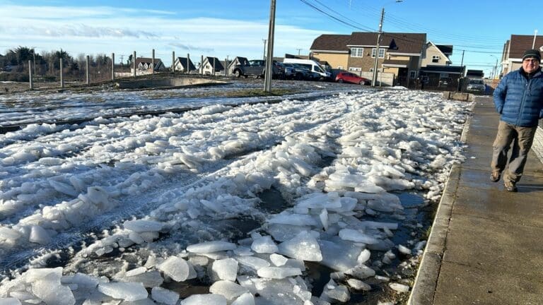 Punta Arenas enfrenta el deshielo: acciones de vigilancia y limpieza en la ciudad