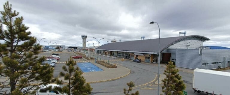 Movilización de trabajadores de la DGAC en aeropuertos chilenos: recomendaciones para los pasajeros