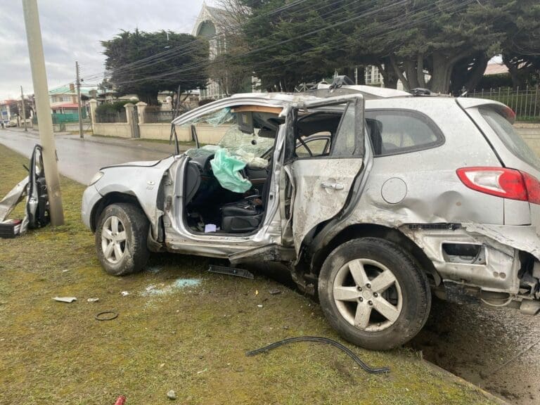 Grave accidente de tránsito en la Costanera de Punta Arenas