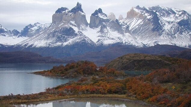 Gremios turísticos expresan preocupación ante retrasos en la implementación del sistema de reservas