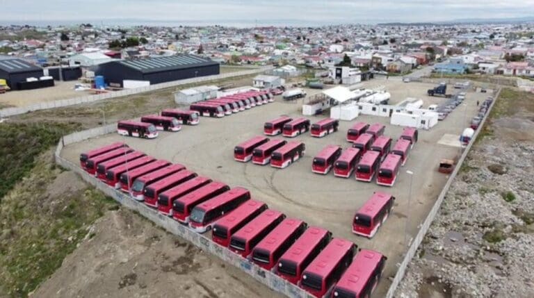 Crisis del transporte público en Punta Arenas: Ascendal enfrenta último plazo mientras trabajadores y autoridades buscan soluciones