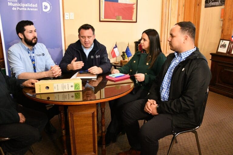 Municipalidad de Punta Arenas adjudica nueva concesión de estacionamientos en el centro de la ciudad