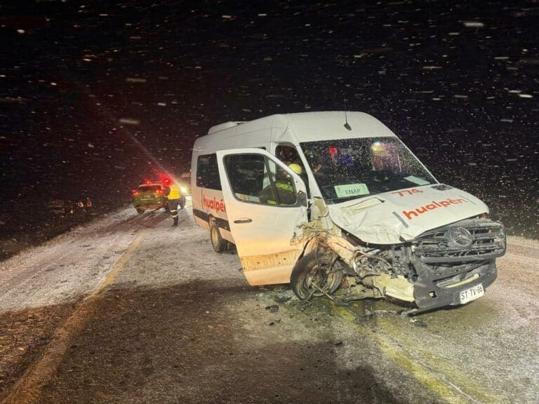Accidente de tránsito en la ruta 9 Norte deja cuatro lesionados y dos vehículos casi destruidos