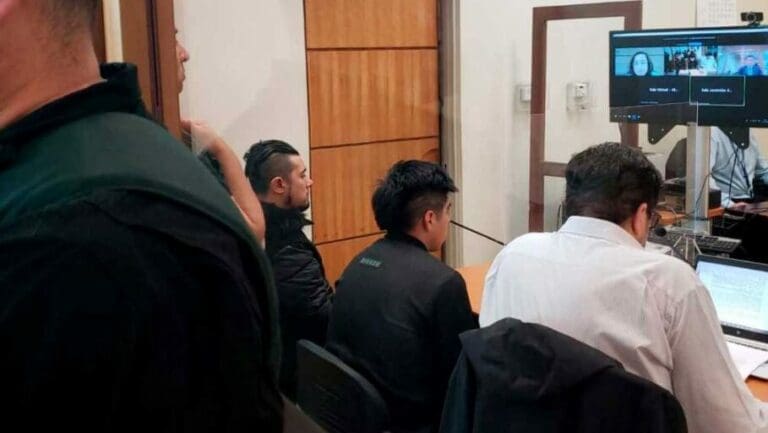 Dos imputados se declaran culpables por atentado incendiario en local nocturno Mar Azul 1