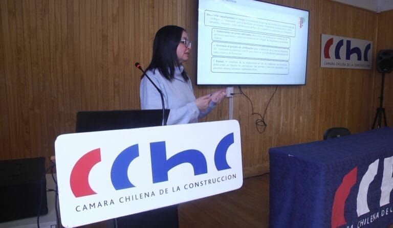 Nueva mesa de capital humano impulsa la inclusión de mujeres en el sector energético