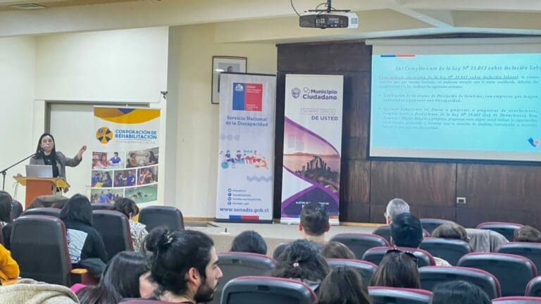 Seminario “Hacia un Natales más Inclusivo” destaca avances en la integración de personas con discapacidad