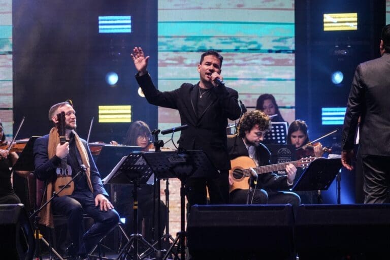 Se inauguró Festival Folclórico en la Patagonia: entradas agotadas