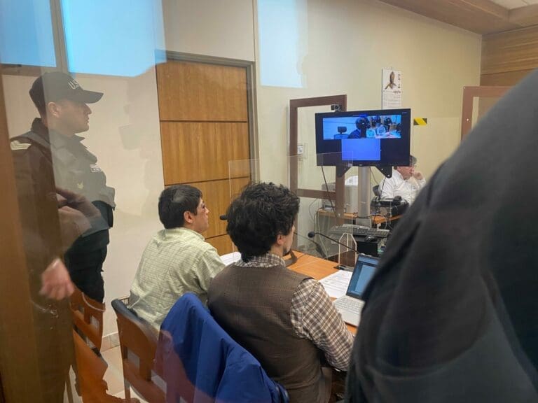 En prisión preventiva queda hombre acusado de apuñalar a su concuñado en Río Seco, Punta Arenas