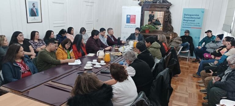 Se realizó encuentro con dirigentes sindicales en Magallanes sobre desarrollo regional y empleo