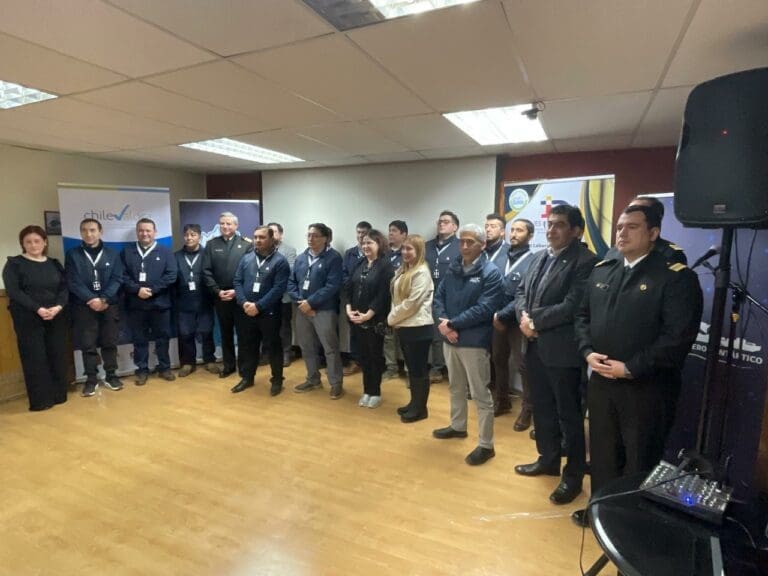 14 trabajadores de Asmar certifican sus competencias como instaladores eléctricos y de gas