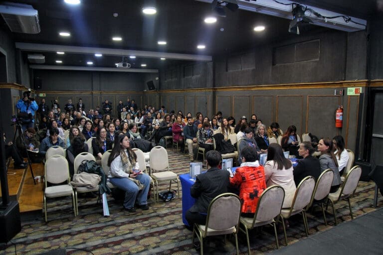 Finaliza en Pucón el mayor encuentro de ciencia antártica a nivel mundial