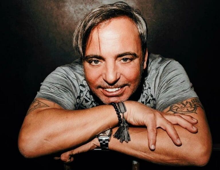 Marcos Llunas regresa a Punta Arenas con un show imperdible en el Casino Dreams