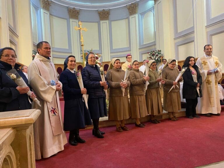 La Catedral de Punta Arenas celebra la asunción de la Virgen María con misa