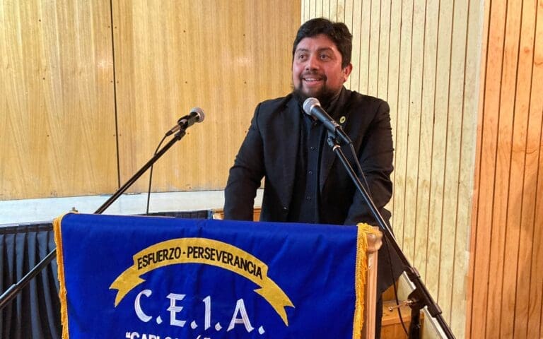 Ceia Carlos Yáñez Moya celebra su 19° aniversario en Natales en el marco del Día Internacional de la Alfabetización