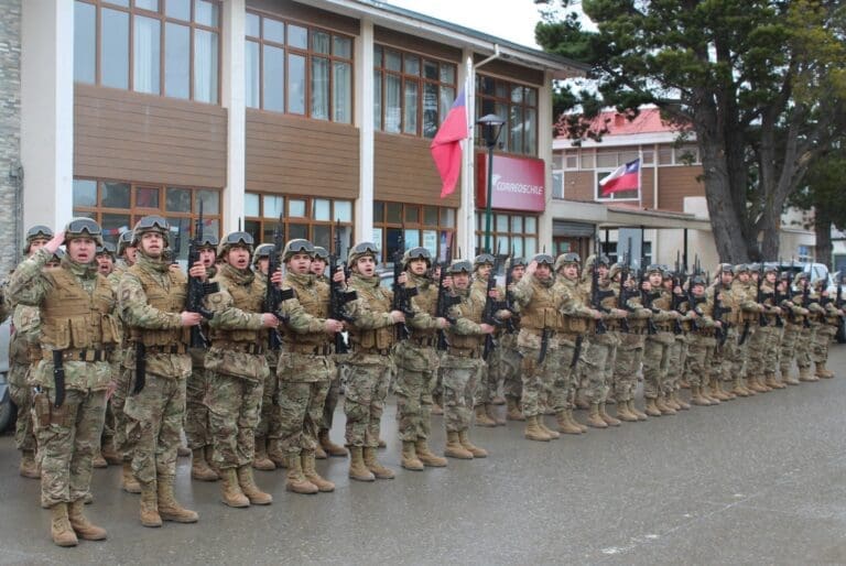 Comienza Mes del Ejército con homenaje a los reservistas en Puerto Natales