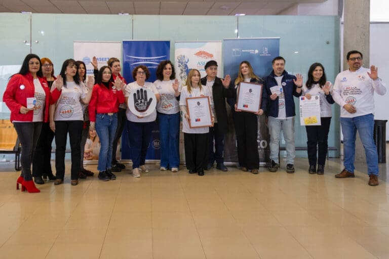 Conmemoran Día Mundial del Turismo con campaña de prevención contra la explotación sexual infantil en Magallanes