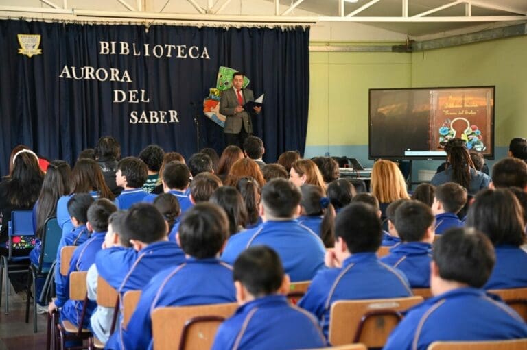 Escuela Villa Las Nieves inaugura nueva biblioteca con acto inspirado en 