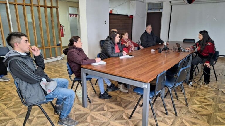 Emprendedores de Tierra del Fuego interesados en postular a cofinanciamiento se reúnen con ejecutivos de Corfo