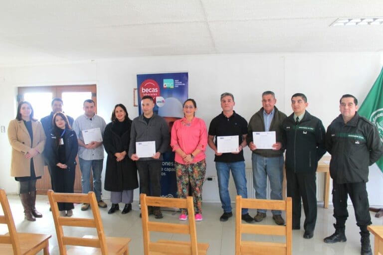 Diez internos del Complejo Penitenciario de Punta Arenas finalizan exitosamente curso de pastelería