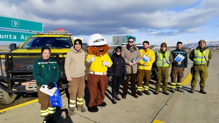 Autoridades y Conaf refuerzan llamado a la prevención de incendios forestales en vísperas de Fiestas Patrias
