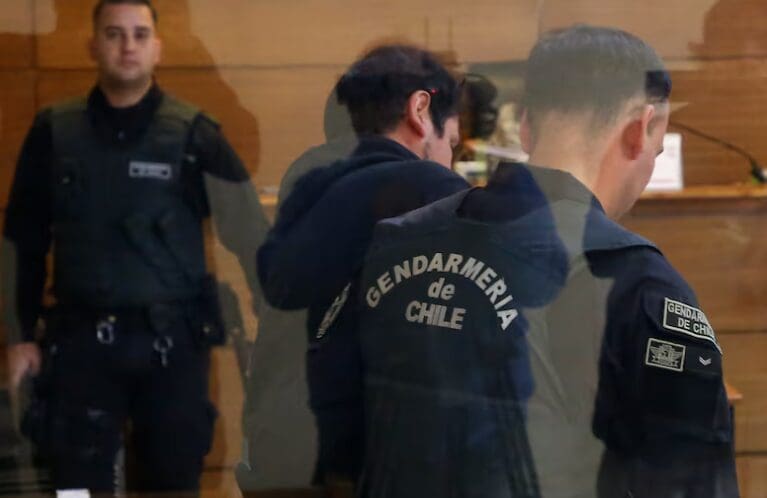 Fiscalía investiga a tres implicados en megaincendio de Valparaíso y otros posibles siniestros