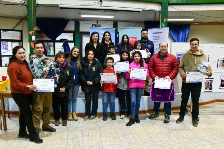 Puerto Williams celebra la tenencia responsable de mascotas con concurso fotográfico
