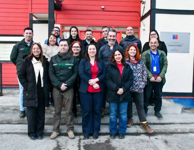 Seremi de Justicia despliega amplio operativo en Puerto Williams para garantizar el acceso a la justicia