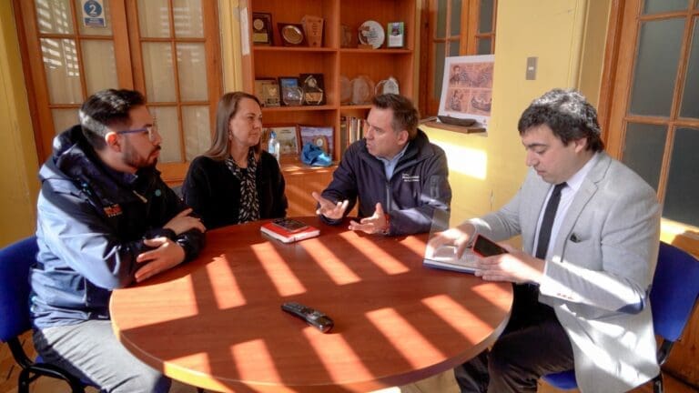 Municipalidad de Punta Arenas y Colmevet presentan querella por macabro caso de maltrato animal