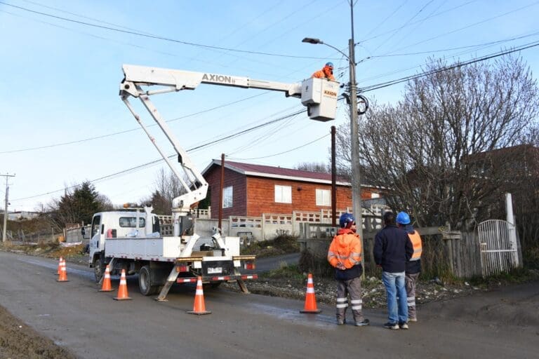 Finaliza el recambio de luminarias en Punta Arenas con tecnología LED