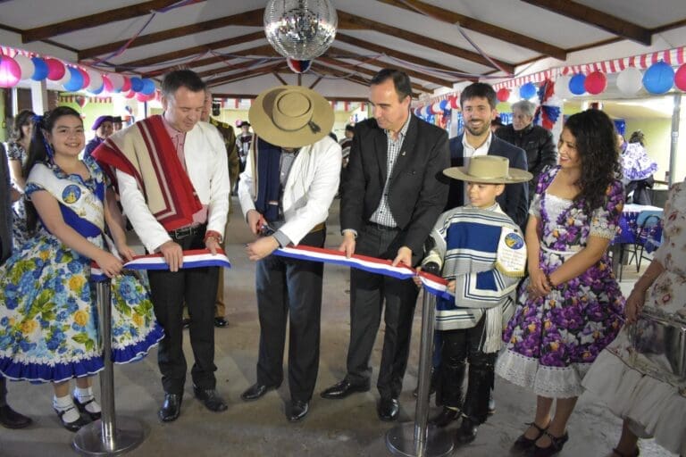 Inauguran las fondas en Punta Arenas, dando inicio oficial a las celebraciones de Fiestas Patrias
