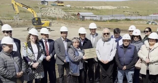 Avance del 54% presenta la construcción del Gimnasio Padre Zavattaro de Porvenir